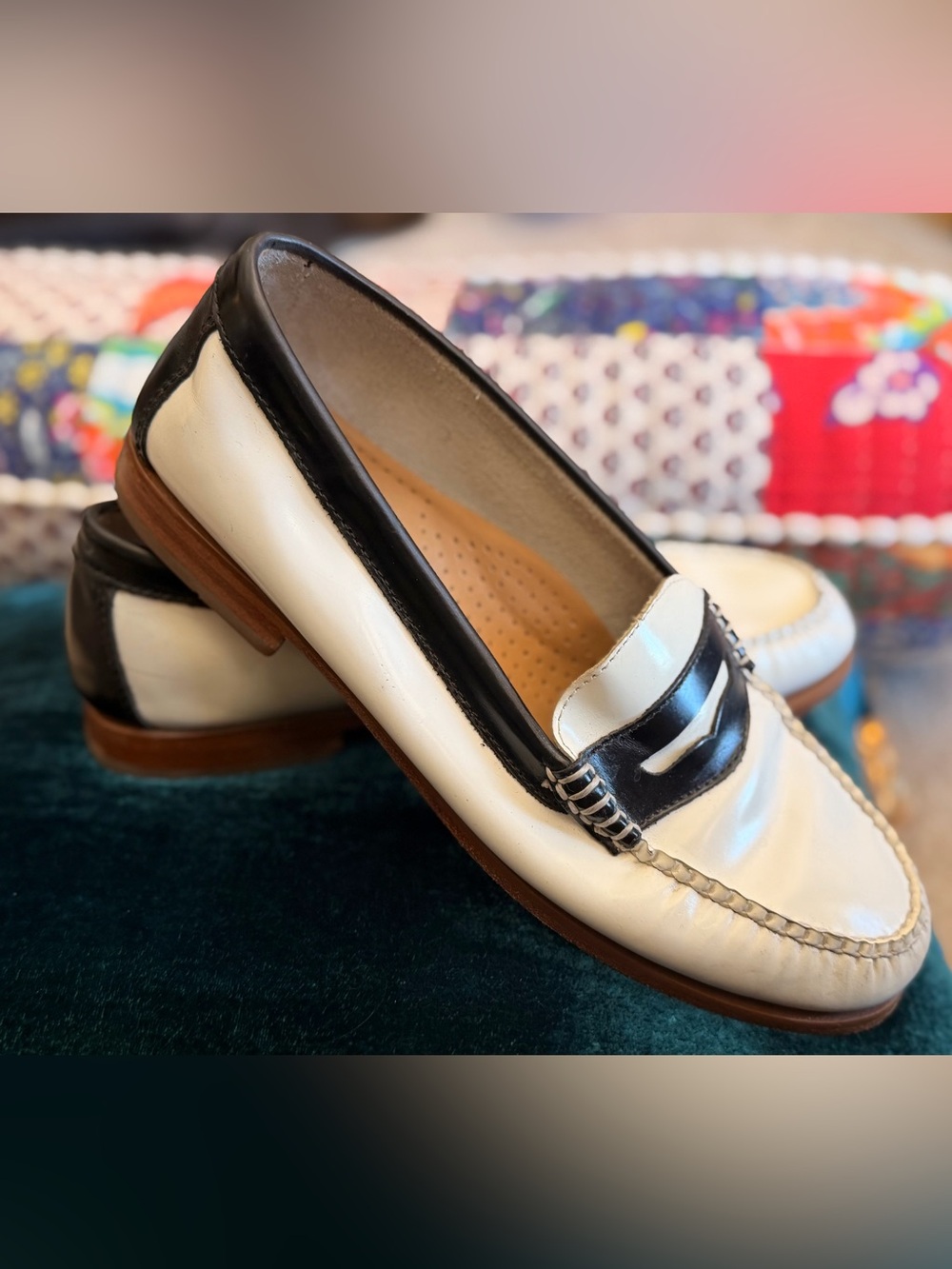 GH Bass & Co. Weejuns SZ 8 1/2 Womens
